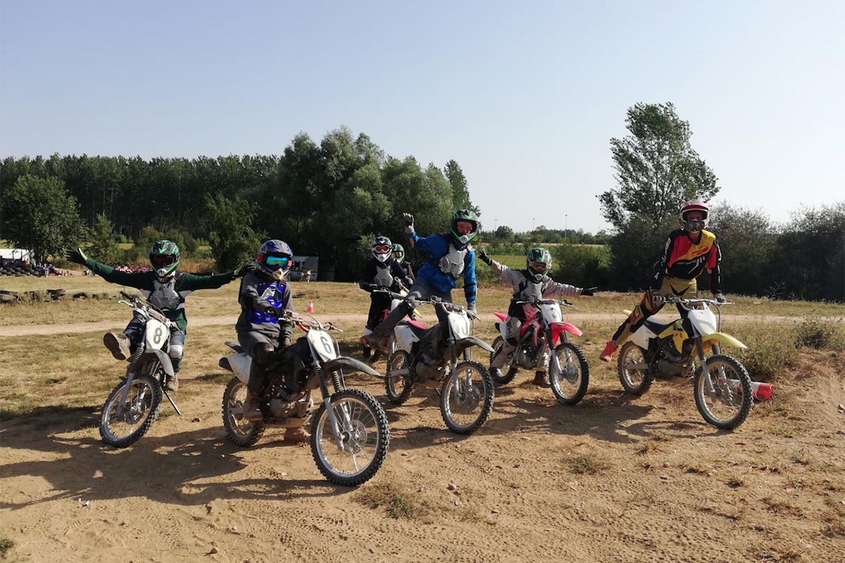 Séjour de vacances moto pour les 6 - 16 ans au Clam (...)