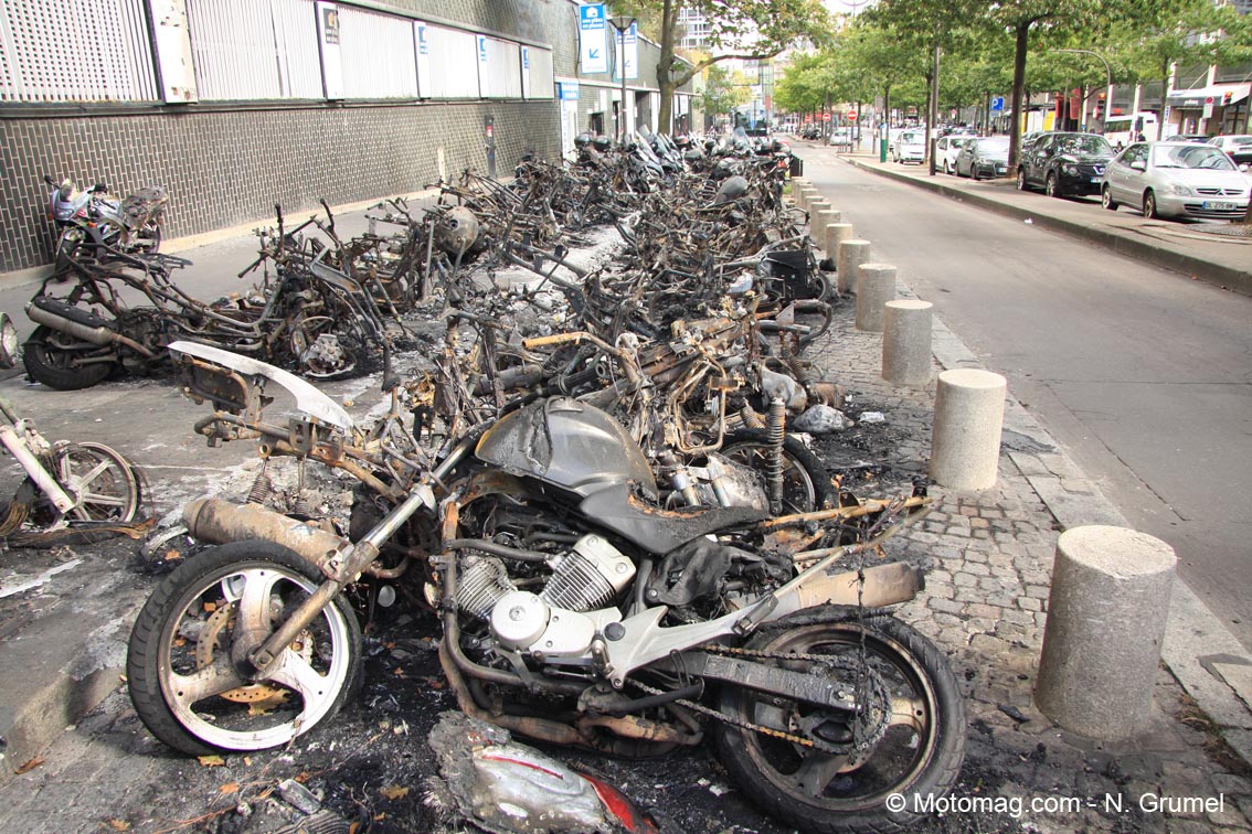 Incendie : 52 motos et scooters carbonisés à Paris, la (...)