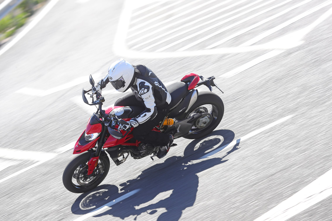 Essai Ducati Hypermotard 950 & 950 SP : du fun à (...)