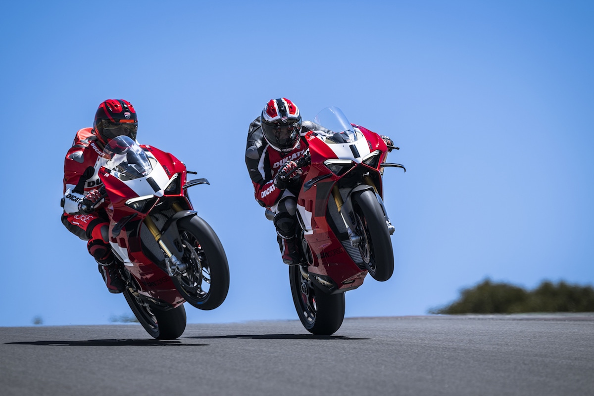 Ducati Panigale V4 R 2023 : la nouvelle superbike (...)
