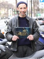 Art divin et moto : frère François, peignez pour (...)