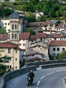 Drôme à moto : villages de charme