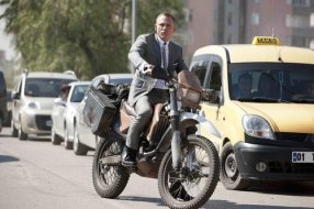 James Bond Skyfall : le cascadeur moto est un français (...)