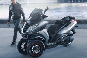 Peugeot prépare un nouveau scooter 3-roues pour (...)