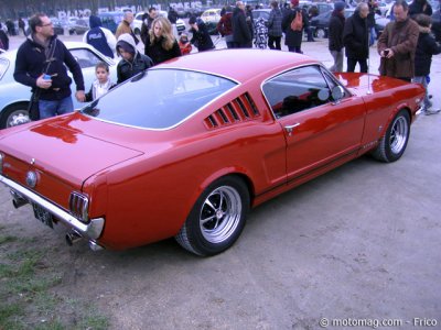 14e Traversée de Paris : Ford Mustang