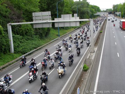 Manif 18 juin Toulouse : 25 minutes de motos !