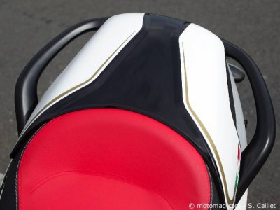 Moto Guzzi 1200 Sport 8V Corsa : passager