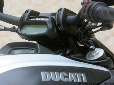 Ducati 1200 Diavel Carbon : très complet