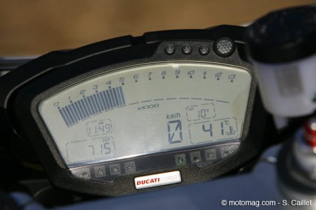 Compteur de la Ducati 848
