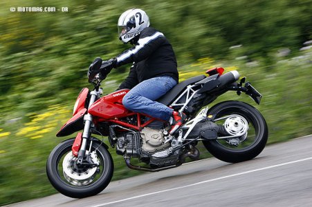 Ducati 1100 Hypermotard : hauteur