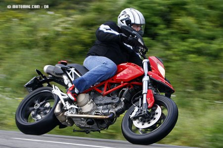 Ducati 1100 Hypermotard : souplesse