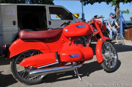 Coupes Moto Légende 2012 : un musée vivant à ciel ouvert